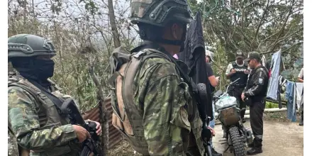  El Ejército decomisó material y maquinaria para la minería ilegal en Imbabura