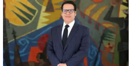 José Julio Neira asume la Secretaría de la Administración Pública 