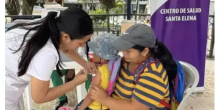 Ecuador vacuna a 56.495 personas contra la influenza