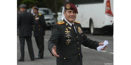 General Castro arremete contra Patiño y llama al pueblo a estar alerta