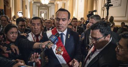 José Jerí, presidente interino de Perú, lideró operativo en 4 cárceles