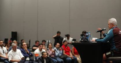 Javier Aguirre dice que el gran nivel de Ecuador llevará al límite a México