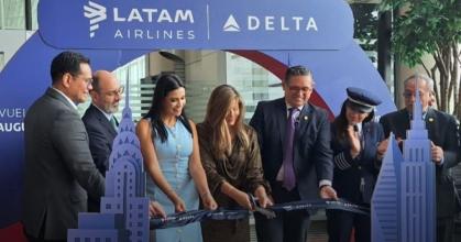 Latam inauguró vuelo directo Guayaquil-Nueva York