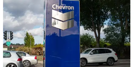 Chevron reporta menor ganancia en cinco años pese a superar expectativas del mercado
