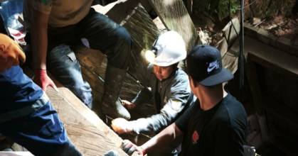 Al menos 18 mineros están atrapados en una mina de oro en el noroeste de Colombia 