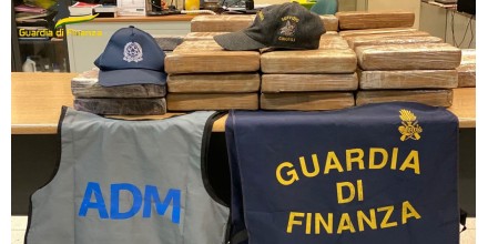 En un puerto de Roma hallaron 72 kg de cocaína de Ecuador oculta entre bananas