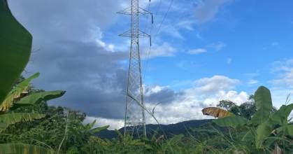 Construyen nuevo sistema eléctrico en Zamora Chinchipe 