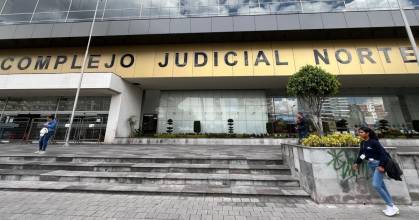 Policías, acusados de traficar cocaína del 'Gato Farfán', irán a juicio