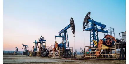 Precio del petróleo retorna a niveles de inicios de 2026 tras reducción de tensiones geopolíticas