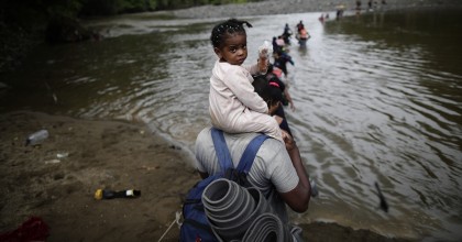 Casi 500.000 migrantes han cruzado el Darién en 2023, según MSF