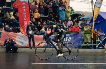 Jefferson Cepeda gana medalla de oro en ciclismo de ruta