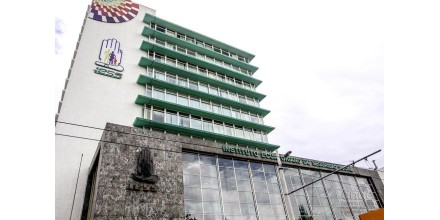 Los miles de despidos afectan la sostenibilidad del IESS