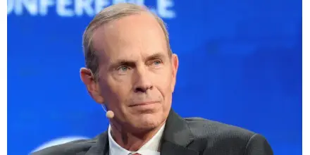 Mike Wirth advierte sobre la posible escasez global de crudo por bloqueo en Ormuz