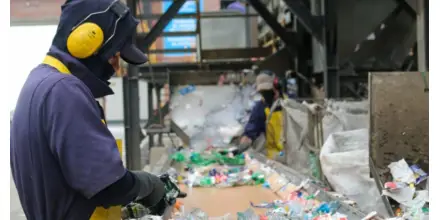 Ecuador aplica nueva jornada laboral flexible de hasta 10 horas diarias