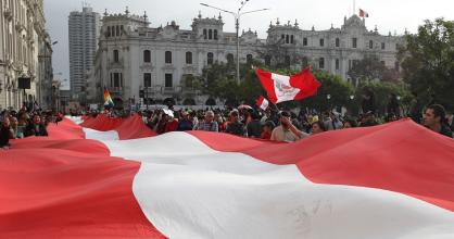 Ministra de Perú anuncia un decreto para ahorrar 356 millones de dólares en gasto fiscal