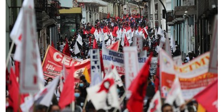 Sindicatos rechazan en la calle el plan de inversiones de Lasso