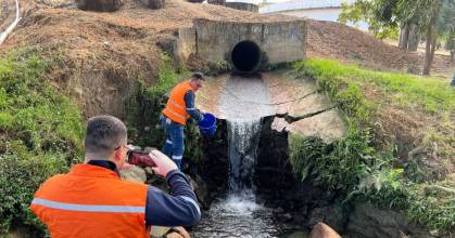 Manzano advirtió riesgo en el agua del río Daule