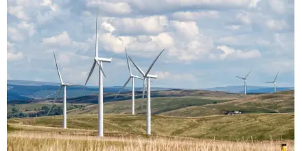 Ecuador tardará al menos dos años en aprovechar energía renovable privada