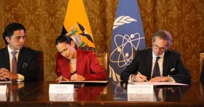 Ecuador firmó acuerdo con Organismo de Energía Atómica