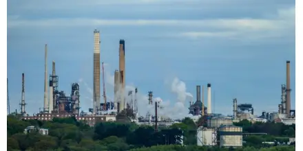 Consumo mundial de crudo tocaría techo en 2028 y descendería gradualmente hasta 2060