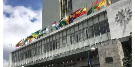 Reservas internacionales de Ecuador bajan en marzo tras récord histórico