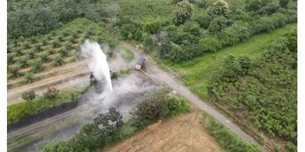 Petroecuador controla fuga de combustible en Quinindé tras presunta perforación clandestina