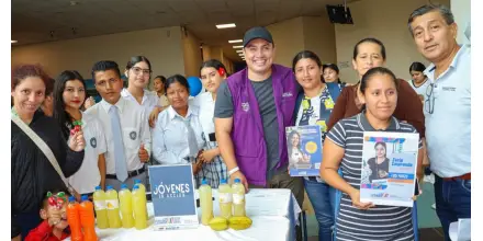 Feria en Lago Agrio impulsa a mujeres emprendedoras y fortalece economías locales