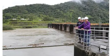 Dique de Coca Codo colapsó tras 38 días en medio del avance de la erosión del río Coca