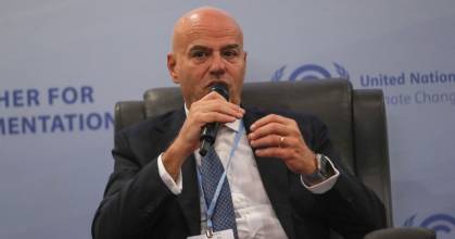 YPF firmó con ENI acuerdo para avanzar en millonario proyecto de GNL
