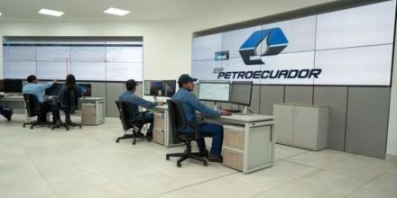 Petroecuador: Noboa dice que su gobierno avanza en balances auditados y plantea focalizar inversión en pozos de retorno rápido