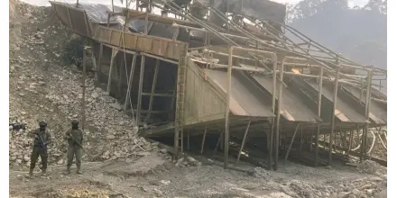 Operativo militar desmantela equipos de minería ilegal en Zamora Chinchipe