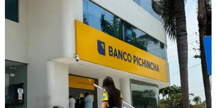 Banco Pichincha apuesta por la especialización y prevé volver a utilidades en 2027