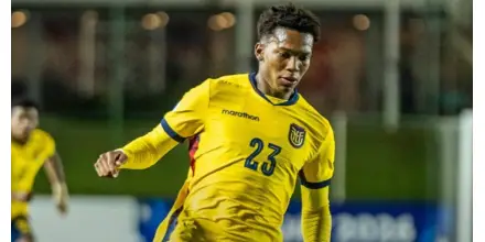 Johan Martínez da el salto a Europa: Newcastle asegura a la nueva joya ecuatoriana