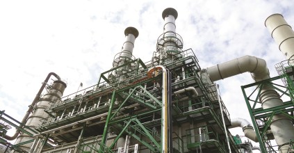 Ecuador anuncia licitación de la refinería de Esmeraldas
