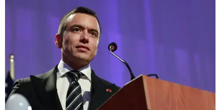 Noboa expresa su interés en restablecer las relaciones diplomáticas con México