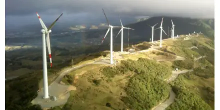 Ecuador impulsa hoja de ruta para aprovechar hasta 2.000 MW en energía eólica