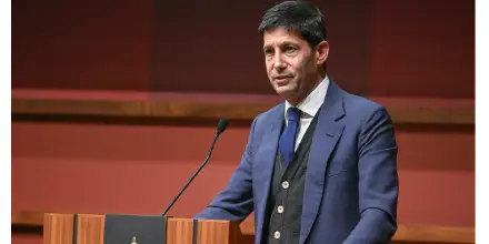 Kevin Warsh asume la presidencia de la Fed tras aprobación del Senado de EE.UU.
