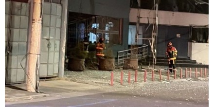 Explosión afecta las instalaciones de Arcom en Quito, un guardia resultó herido