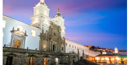 Servicios turísticos en Ecuador reducen su IVA al 8% durante el feriado de fin de año