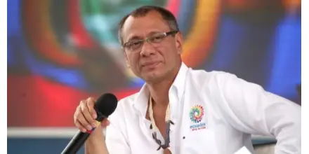 Cruce de declaraciones entre Noboa y Petro escala por caso Jorge Glas 