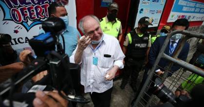 La CIDH pide explicaciones a Ecuador por la destitución de Abdalá Bucaram