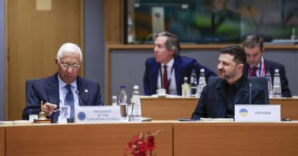 UE acuerdan financiar a Ucrania con 90.000 millones de euros en 2026 y 2027 