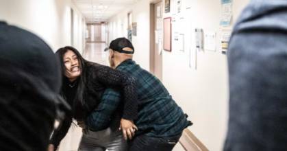 La Cancillería asistirá a connacional agredida por agente de migraciones en EE.UU.