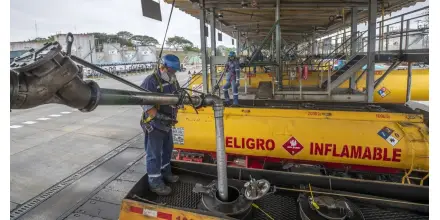Subsidio a la gasolina Extra supera USD 1 por galón en junio pese al alza de precios