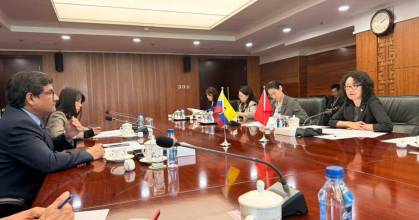 Ecuador y China consolidan acuerdo comercial con nuevas comisiones 