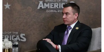 Gobierno prevé revisar términos de acuerdo con EE. UU. en los próximos meses