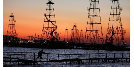 El petróleo de Texas sube a 77,72 dólares el barril pero pierde un 2,3 % semanal