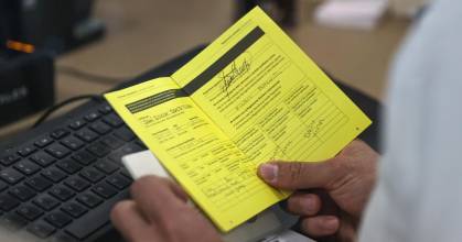 Ecuador ya no exigirá certificado de vacuna de fiebre amarilla a viajeros