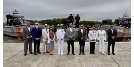 Ecuador refuerza control marítimo con lanchas donadas por EE.UU.