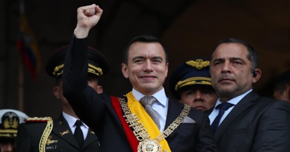El primer mes de Noboa en la Presidencia ha sido una montaña rusa